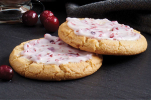 cookies with strawberry frosting