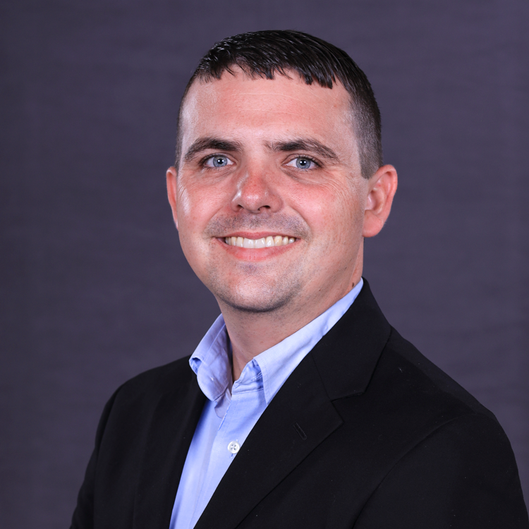 Andrew Hazelton headshot