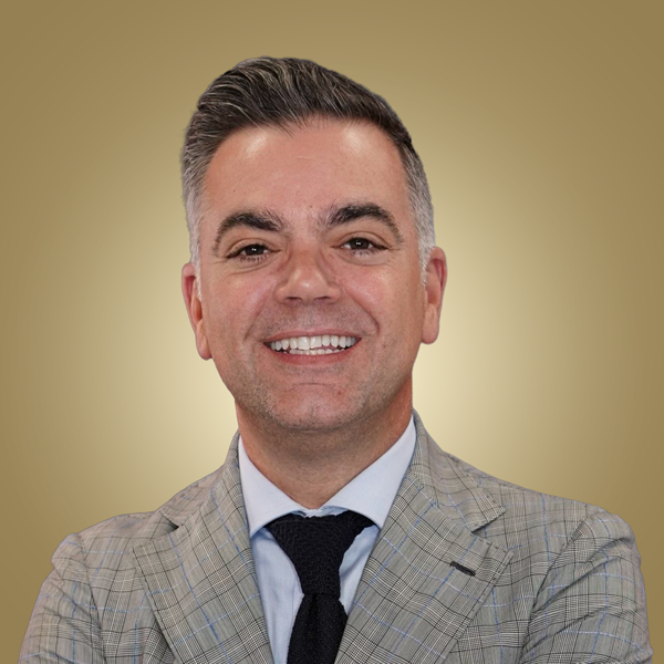 Headshot of Antonio Roca