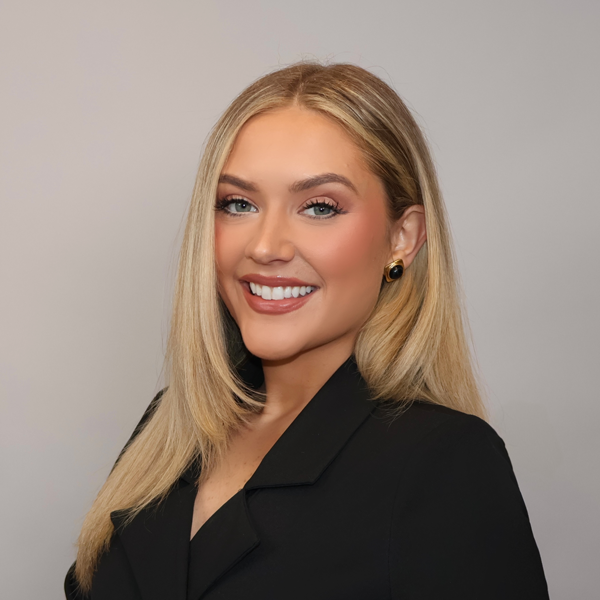 Jacey Hanley headshot
