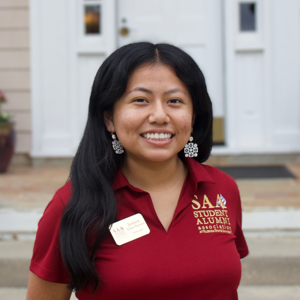 Jasmeen Santos-Ramirez Headshot