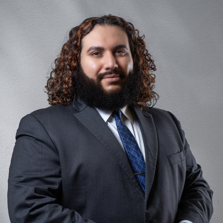 Joey Arellano headshot