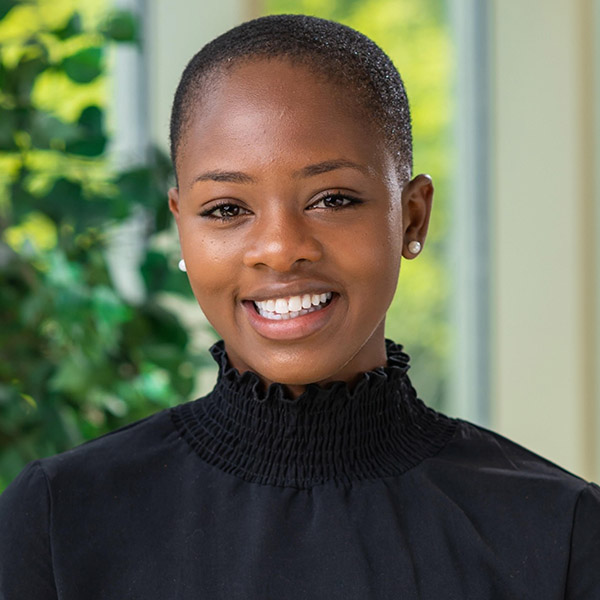 Tabisha Raymond Headshot