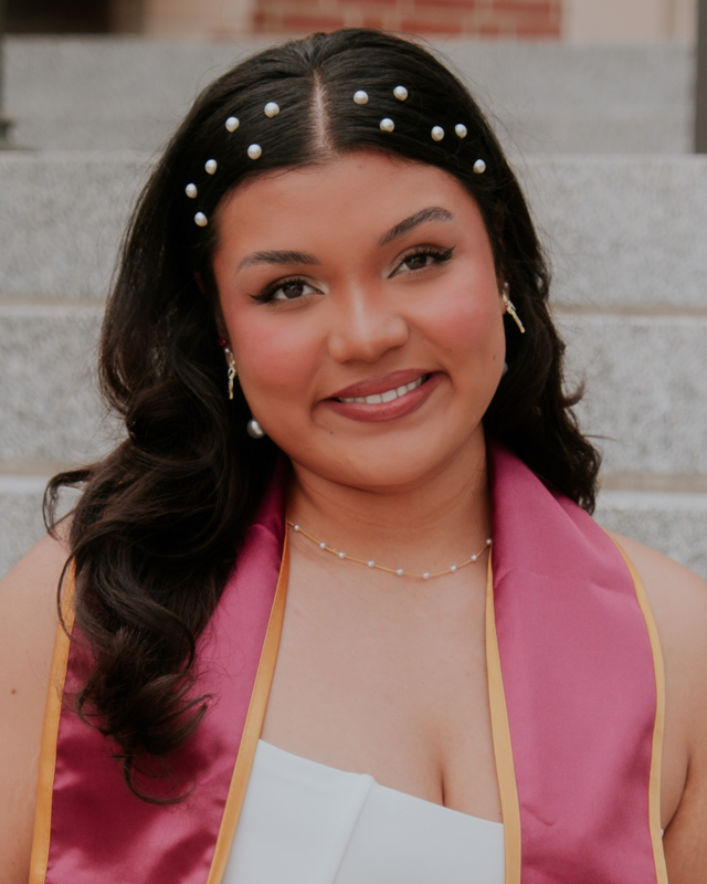 Johanna Alvarez headshot