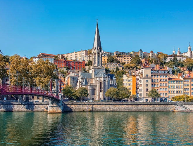 A photo of the coast of Lyon