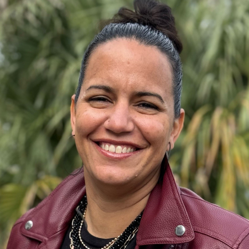 Ashlee Fontes Headshot