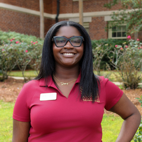 Jade Thomas Headshot