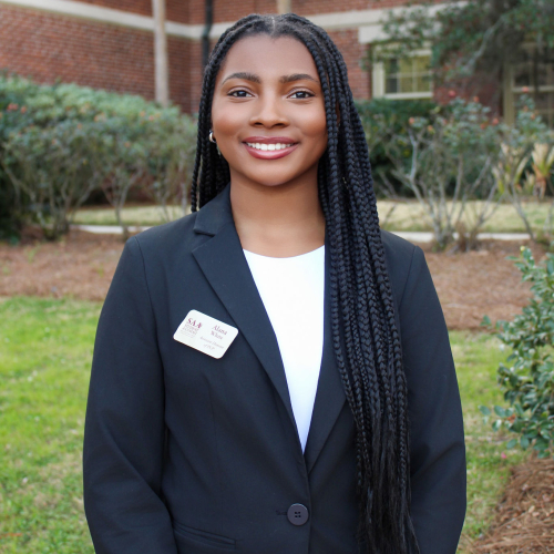 Alana White Headshot