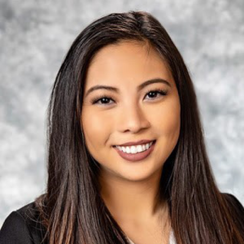 Toria Troxel Headshot
